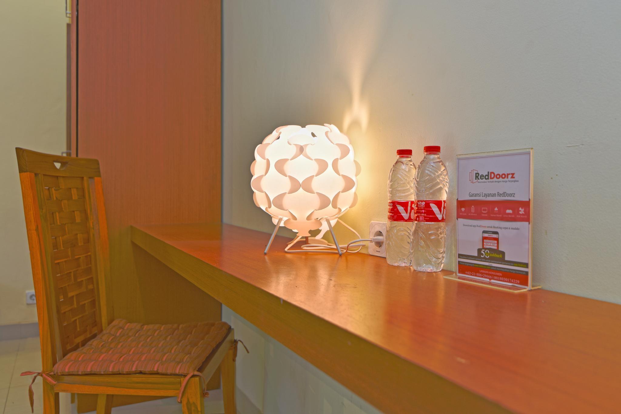 RedDoorz Plus @ Mahendradatta Denpasar Exteriör bild