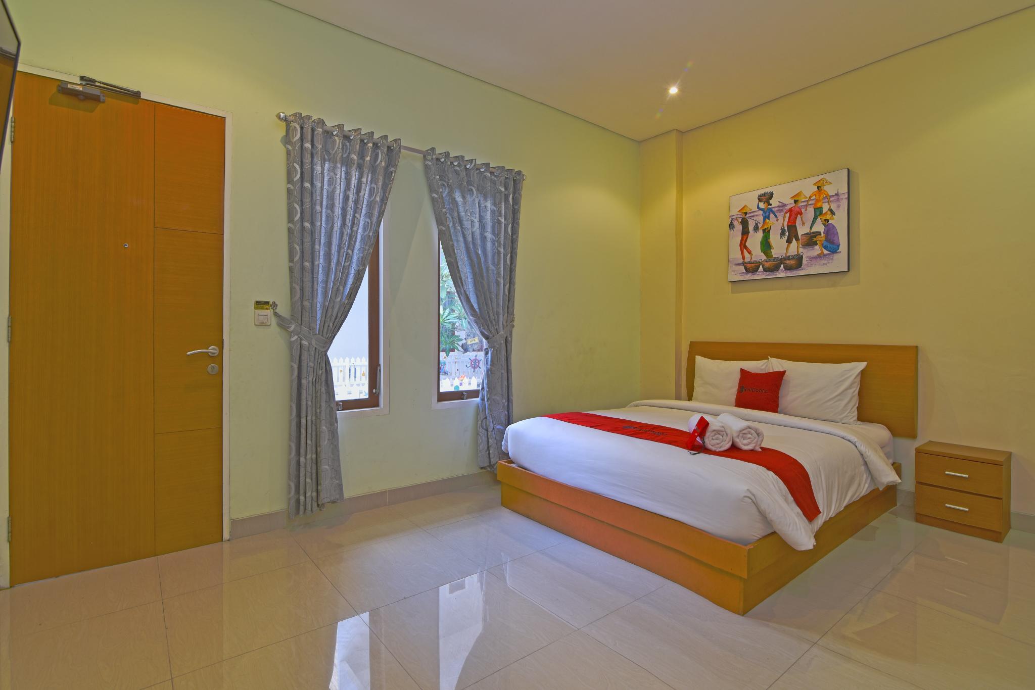 RedDoorz Plus @ Mahendradatta Denpasar Exteriör bild